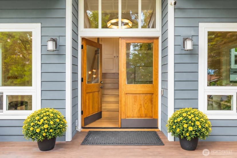 Property photo for 7803 89th Place Se, Mercer Island photo 4