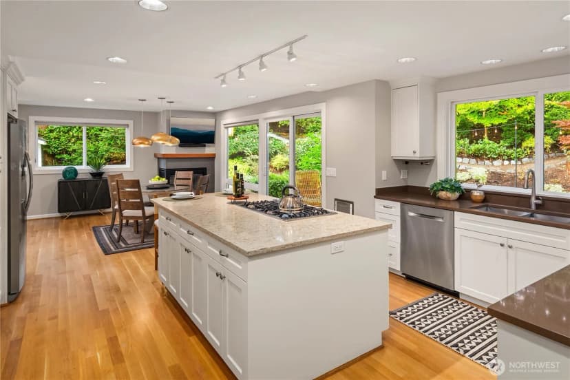 Property photo for 7803 89th Place Se, Mercer Island photo 7