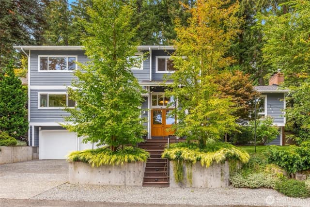 Property photo for 7803 89th Place Se, Mercer Island photo 2
