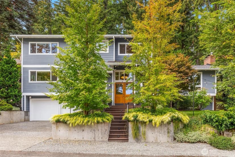 Property photo for 7803 89th Place Se, Mercer Island photo 2