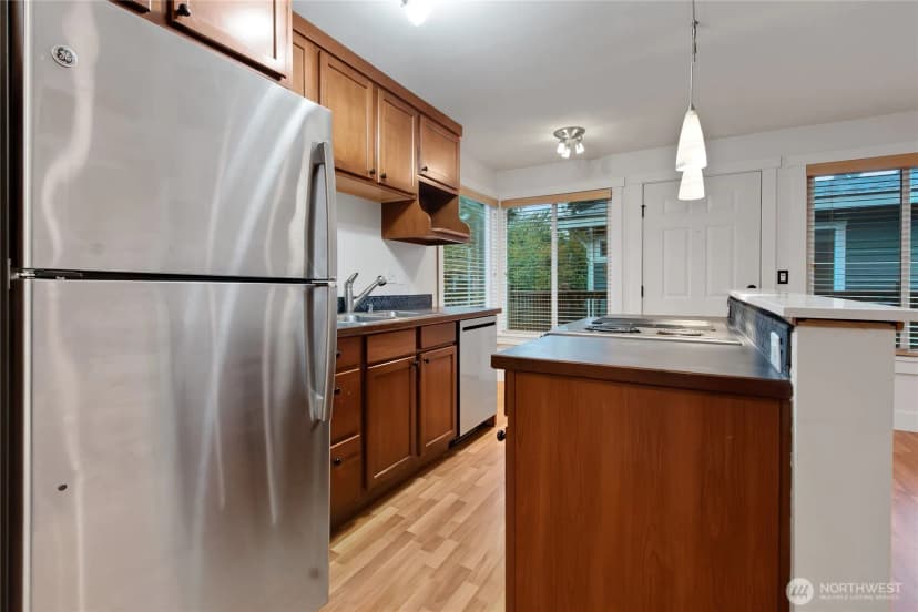 Property photo for 418 N L Street #18-8, Tacoma photo 8