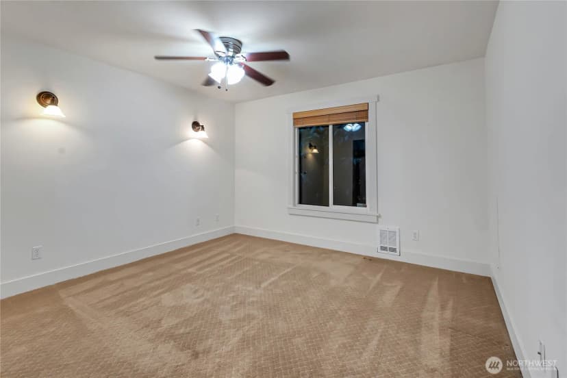 Property photo for 418 N L Street #18-8, Tacoma photo 14