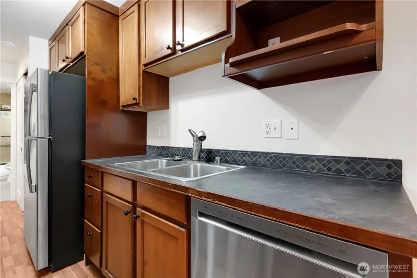 Property photo for 418 N L Street #18-8, Tacoma photo 10