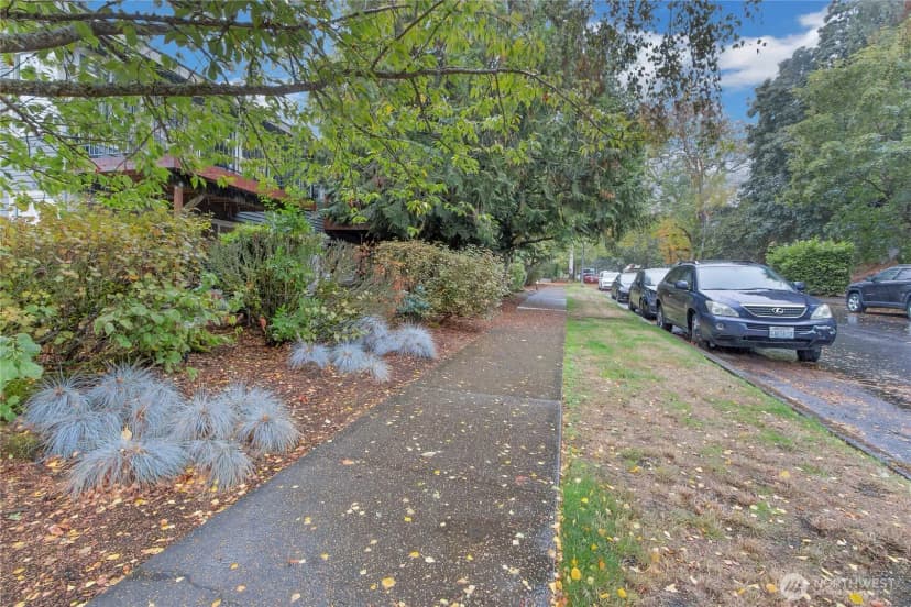 Property photo for 418 N L Street #18-8, Tacoma photo 3