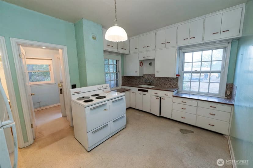 Property photo for 40 Nw B Street, College Place photo 11
