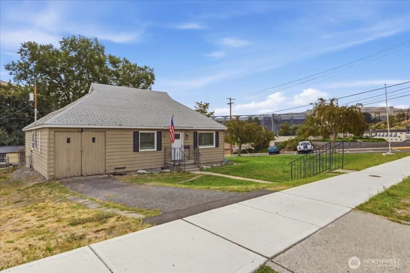 Property photo for 203 Ferry Street, Coulee Dam photo 8