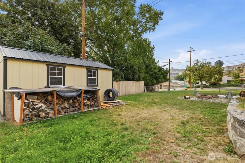 Property photo for 203 Ferry Street, Coulee Dam photo 21