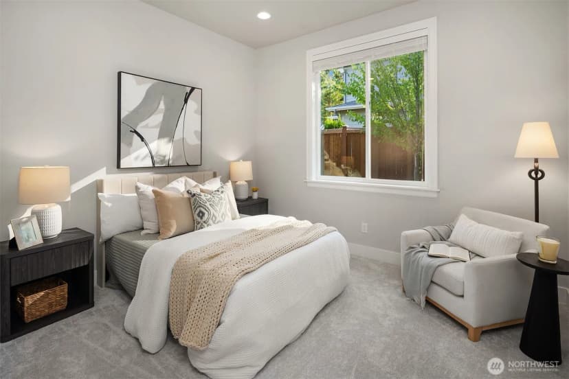 Property photo for 2025 211th Avenue Ne, Sammamish photo 16