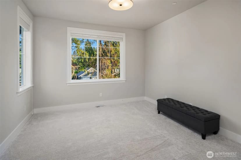 Property photo for 2025 211th Avenue Ne, Sammamish photo 31