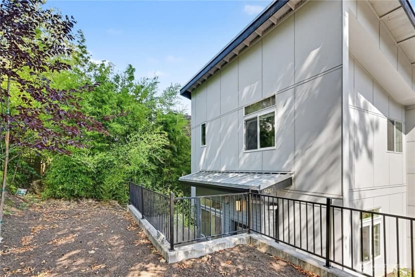 Property photo for 5426 31st Avenue S #a, Seattle photo 18
