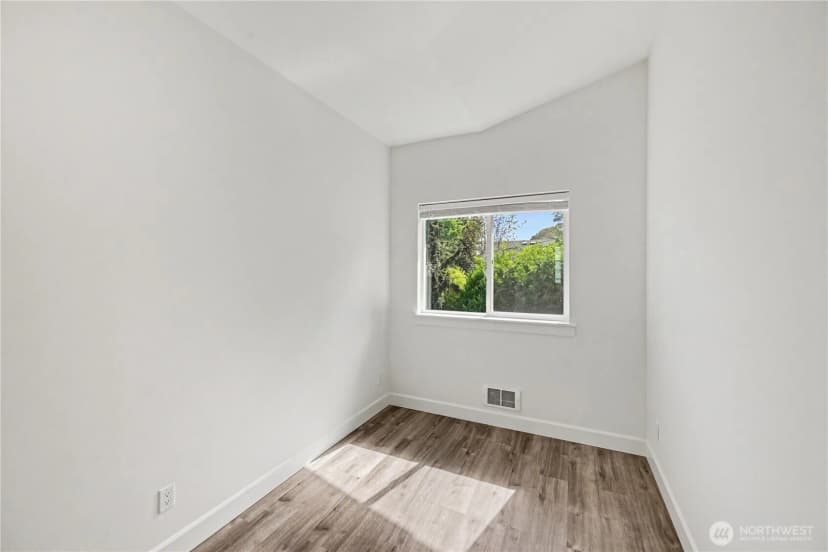 Property photo for 5426 31st Avenue S #a, Seattle photo 12
