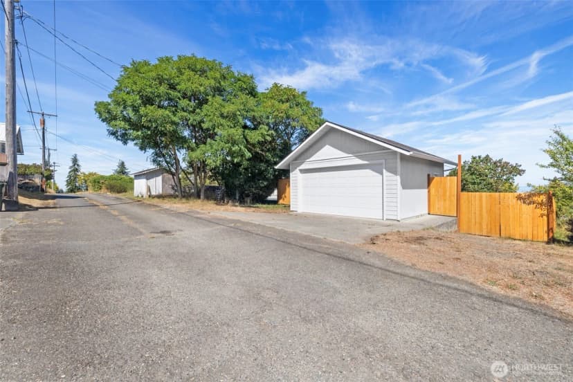 Property photo for 1616 E 7th Street, Port Angeles photo 35