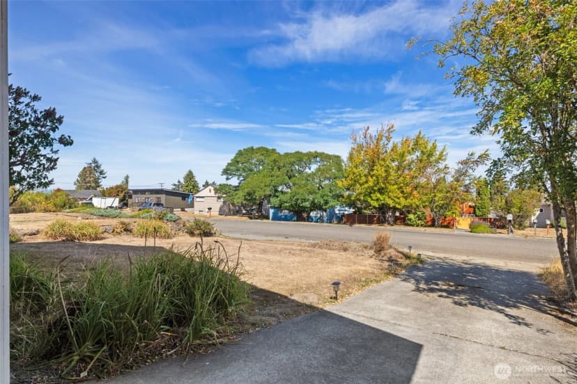 Property photo for 1616 E 7th Street, Port Angeles photo 37