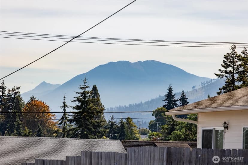 Property photo for 1616 E 7th Street, Port Angeles photo 30