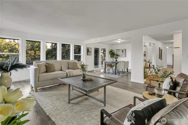 Property photo for 11404 Karshner Road E, Edgewood photo 5