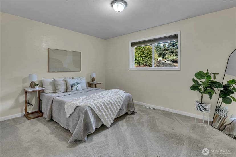Property photo for 11404 Karshner Road E, Edgewood photo 18