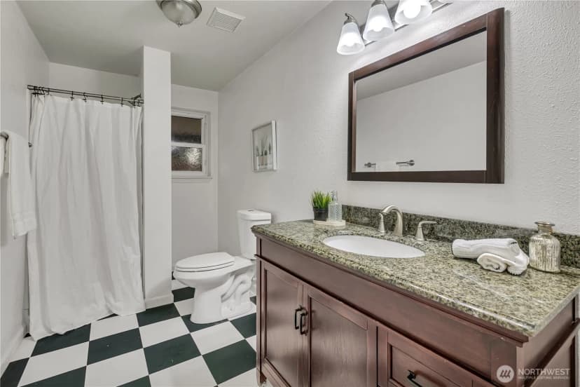 Property photo for 11404 Karshner Road E, Edgewood photo 28