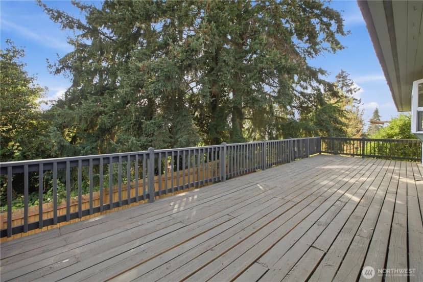 Property photo for 11404 Karshner Road E, Edgewood photo 31