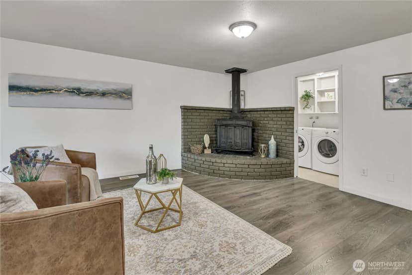 Property photo for 11404 Karshner Road E, Edgewood photo 12