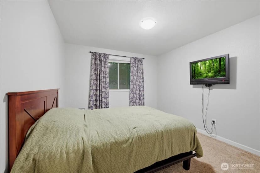 Property photo for 11825 Meridian Place Se, Lake Stevens photo 19