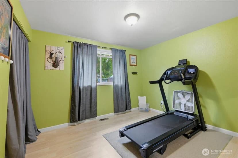 Property photo for 11825 Meridian Place Se, Lake Stevens photo 18