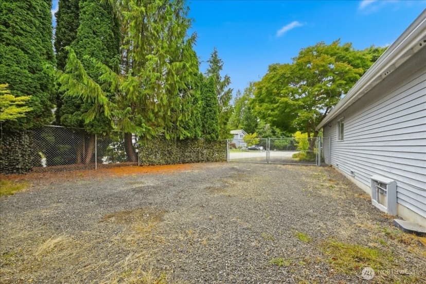 Property photo for 11825 Meridian Place Se, Lake Stevens photo 33