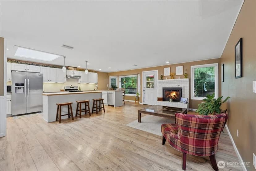 Property photo for 11825 Meridian Place Se, Lake Stevens photo 5