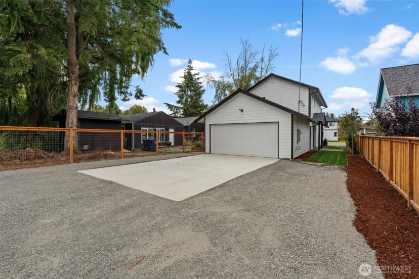 Property photo for 939 E 61st Street, Tacoma photo 35