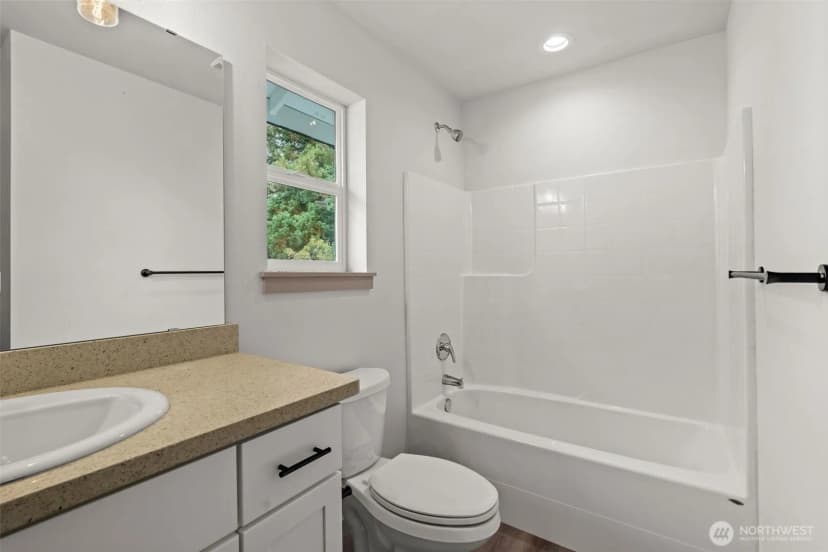 Property photo for 939 E 61st Street, Tacoma photo 29
