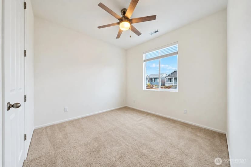 Property photo for 13404 Edmunds Parkway E, Bonney Lake photo 15