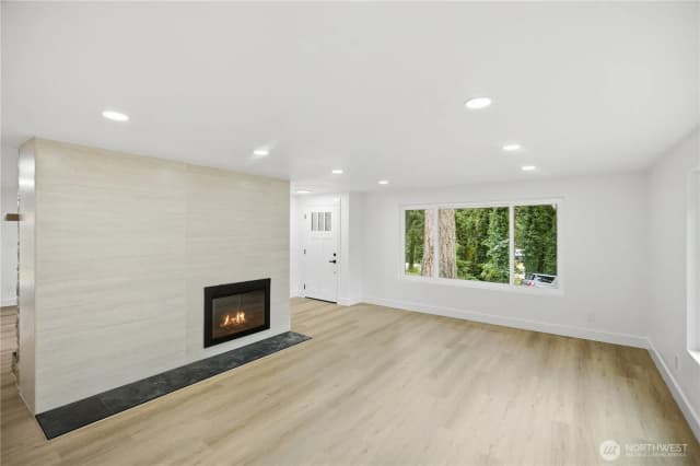Property photo for 4702 Waller Road E, Tacoma photo 4
