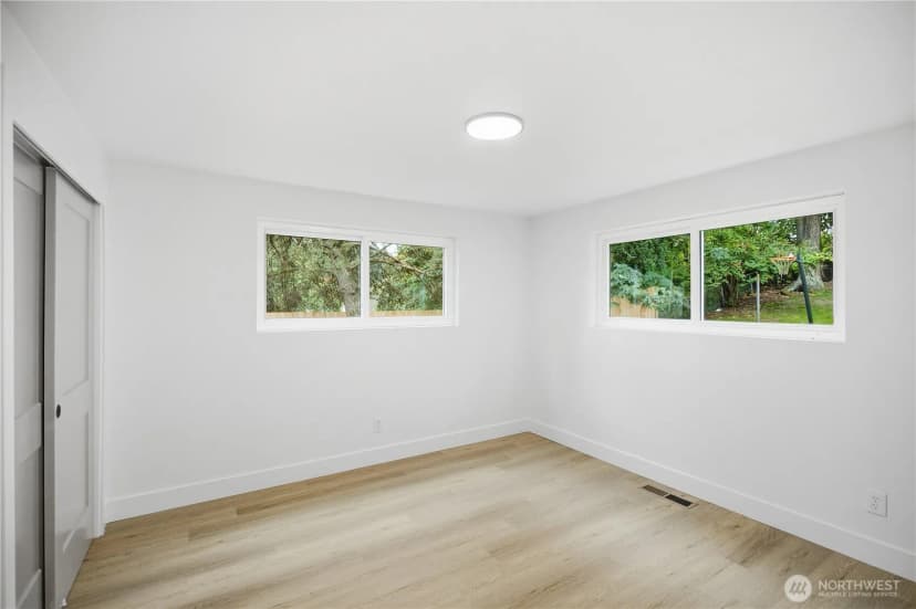 Property photo for 4702 Waller Road E, Tacoma photo 15