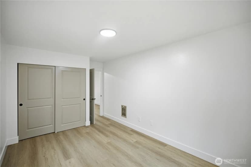Property photo for 4702 Waller Road E, Tacoma photo 23