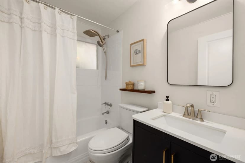 Property photo for 632 13th Avenue E #12, Seattle photo 12
