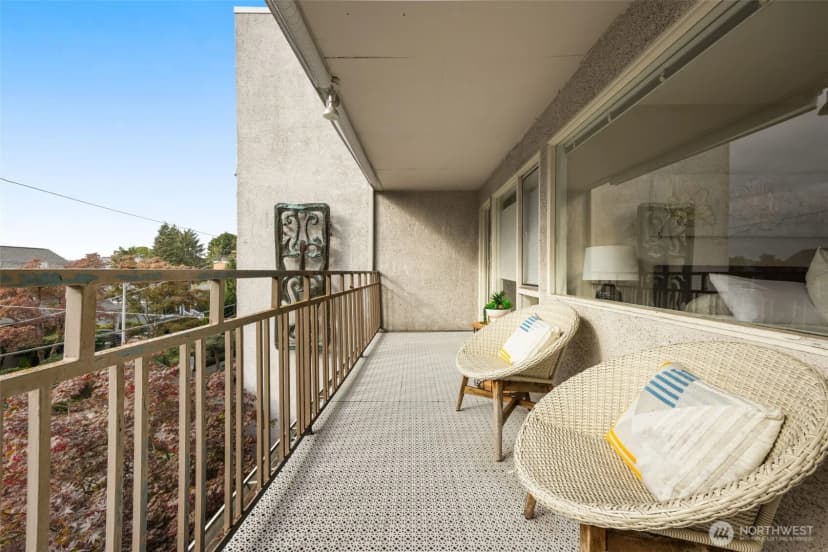 Property photo for 632 13th Avenue E #12, Seattle