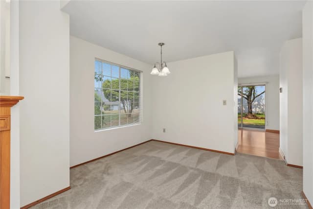 Property photo for 422 S 329th Lane, Federal Way photo 5