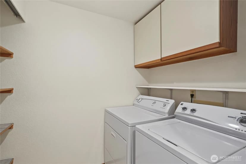 Property photo for 422 S 329th Lane, Federal Way photo 11