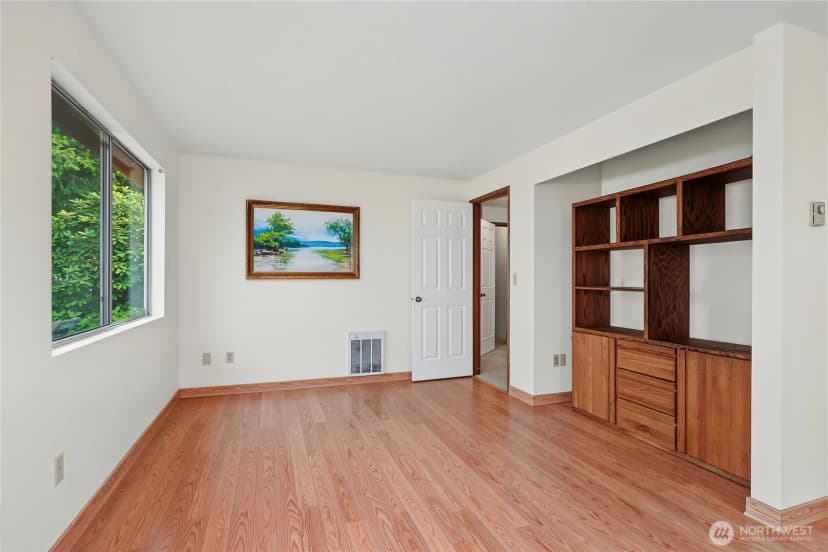 Property photo for 422 S 329th Lane, Federal Way photo 7
