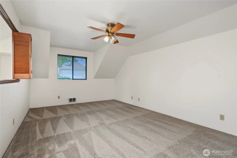 Property photo for 422 S 329th Lane, Federal Way photo 20