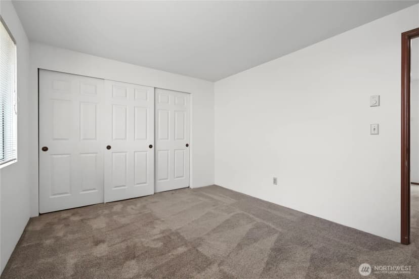 Property photo for 422 S 329th Lane, Federal Way photo 14