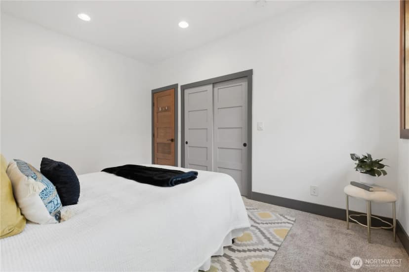 Property photo for 826 30th Avenue, Seattle photo 21