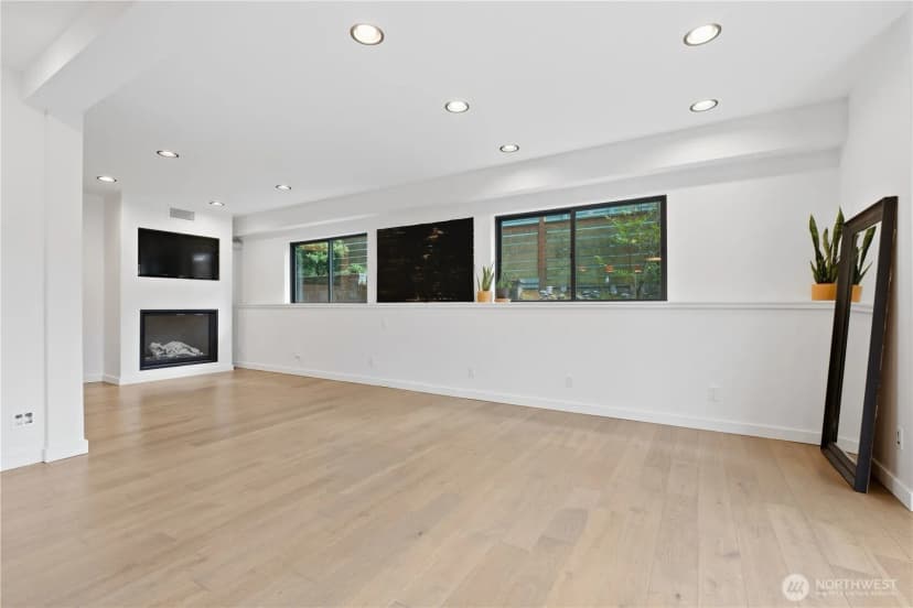 Property photo for 826 30th Avenue, Seattle photo 26