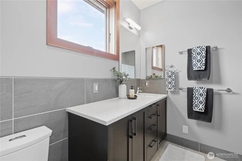 Property photo for 826 30th Avenue, Seattle photo 24