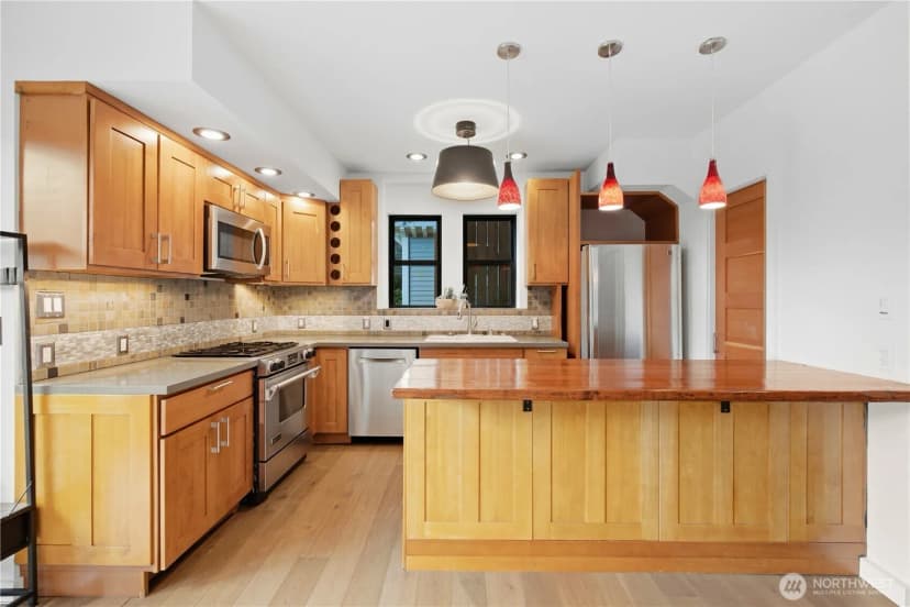 Property photo for 826 30th Avenue, Seattle photo 28