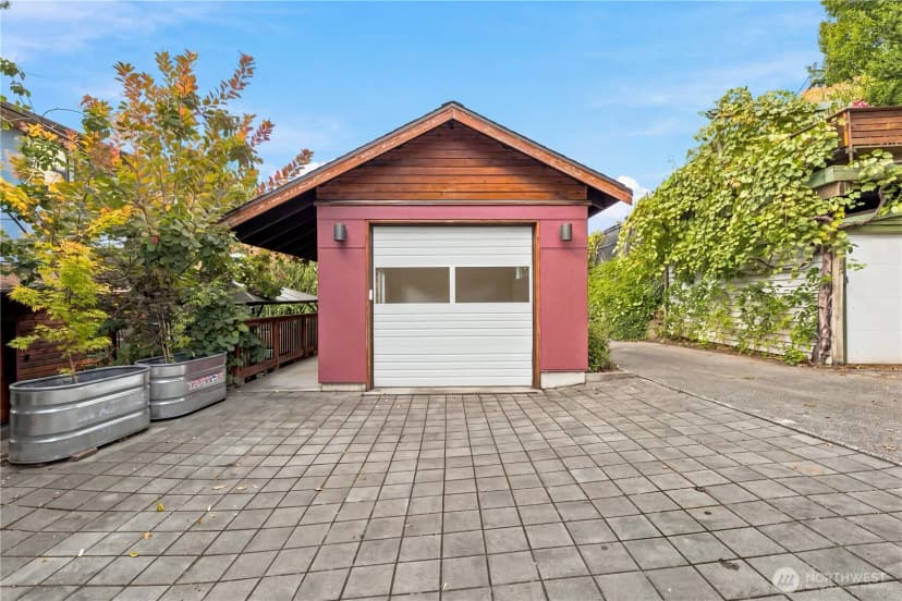 Property photo for 826 30th Avenue, Seattle photo 38