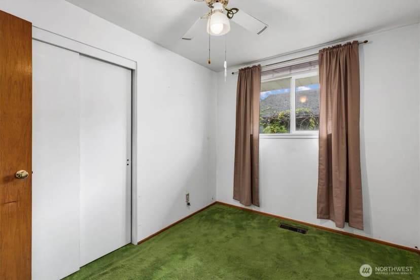Property photo for 7037 E B Street, Tacoma photo 13