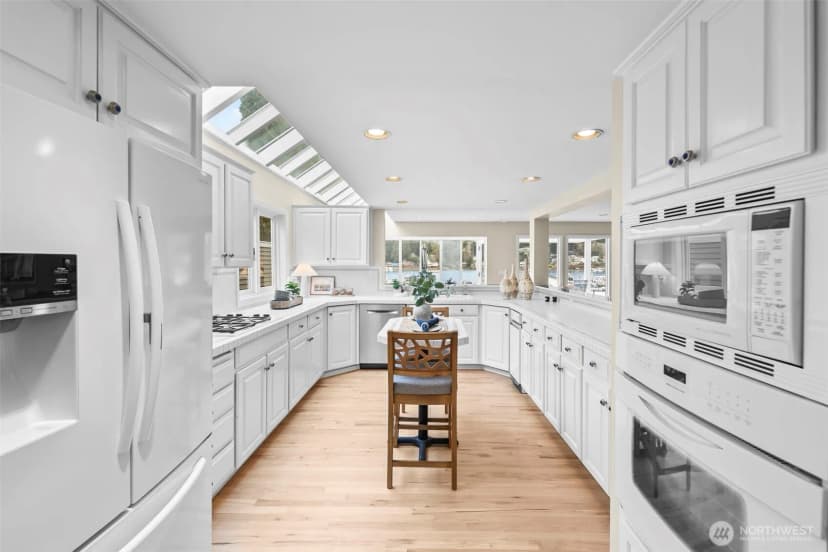 Property photo for 3503 Harborview Drive #2, Gig Harbor photo 9