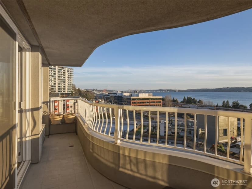 Property photo for 601 W Mercer Place #301, Seattle photo 30