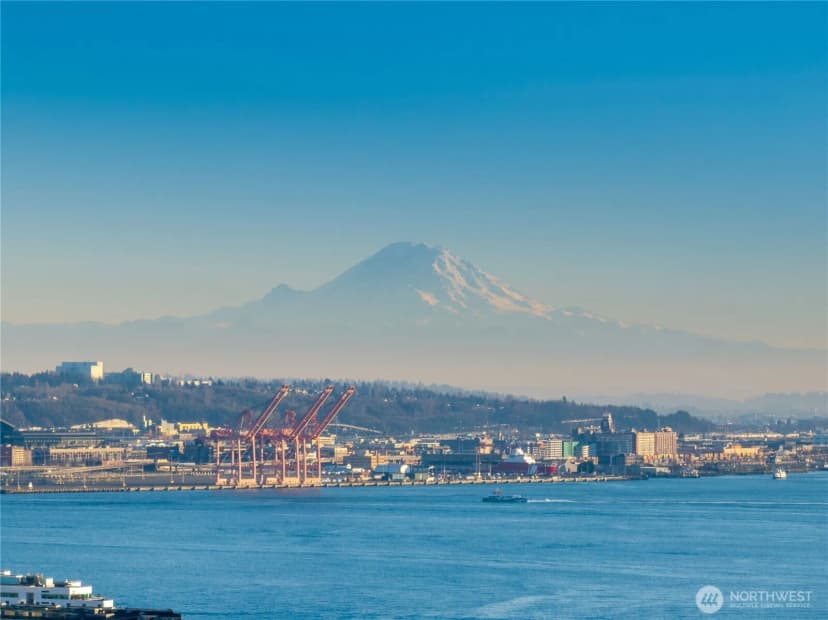 Property photo for 601 W Mercer Place #301, Seattle photo 34