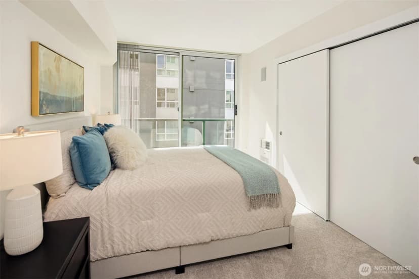 Property photo for 1100 106th Avenue Ne #203, Bellevue photo 27